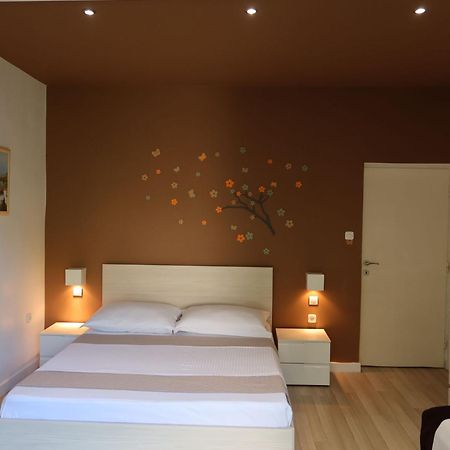 Apartment Sime - Zad505 By Interhome Sukošan Esterno foto